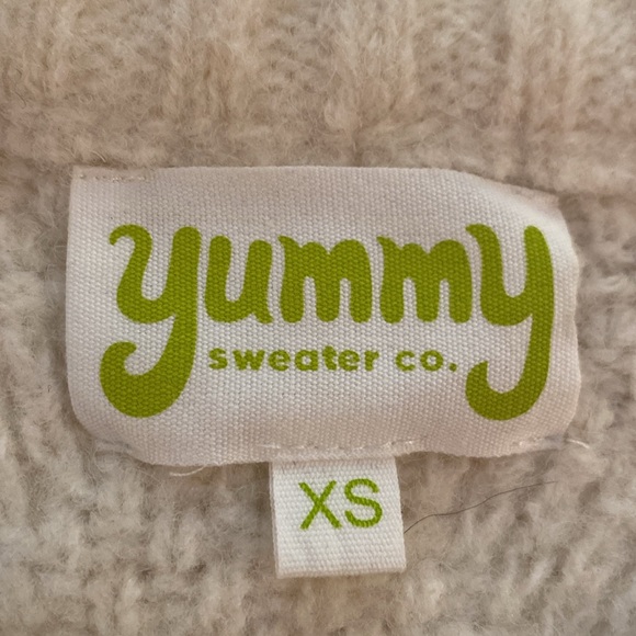 Yummy Sweater Co Oversized chunky cable knit sweater size XS cream color - Picture 6 of 11